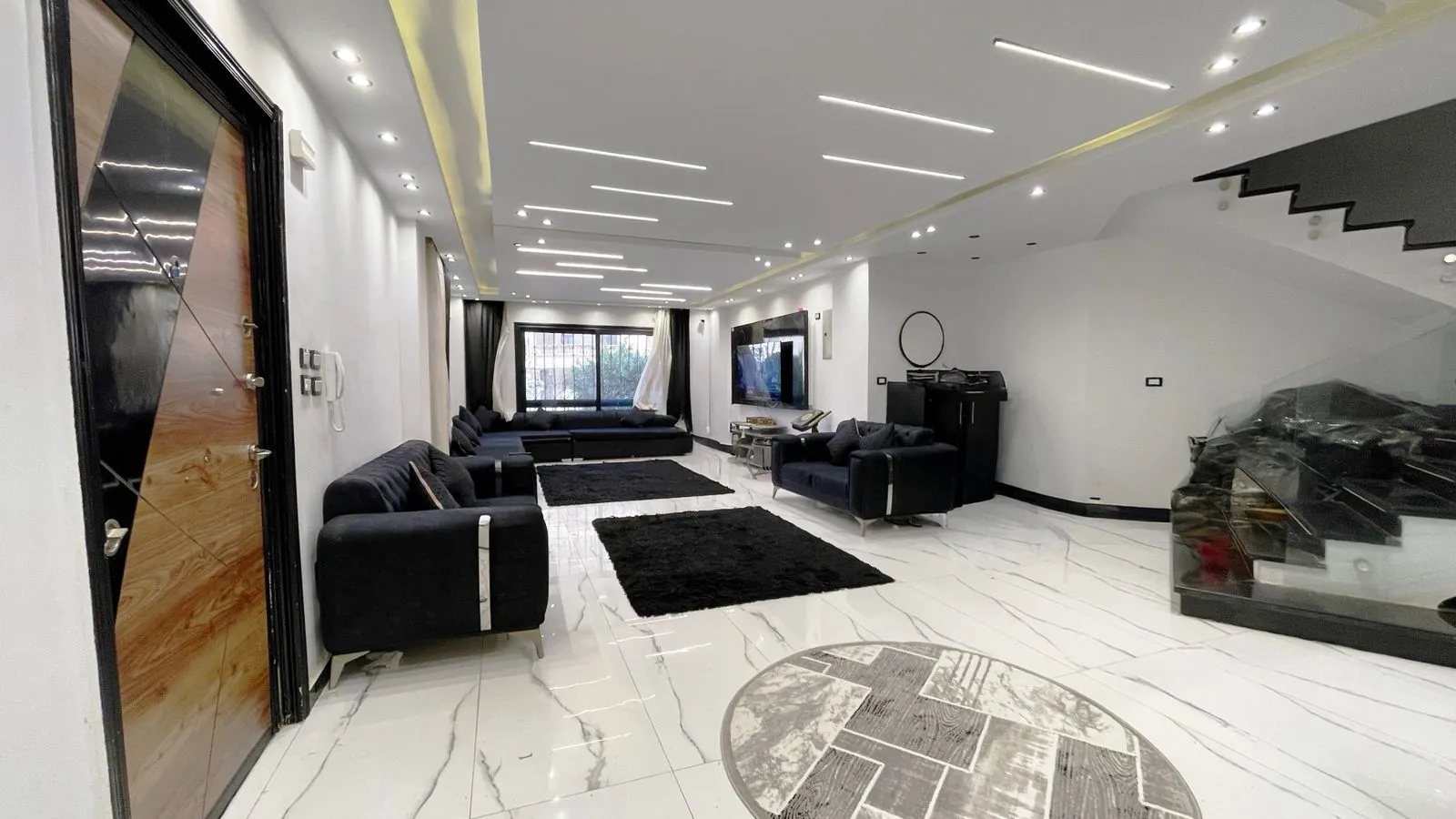 Villa on an area of 218 m2