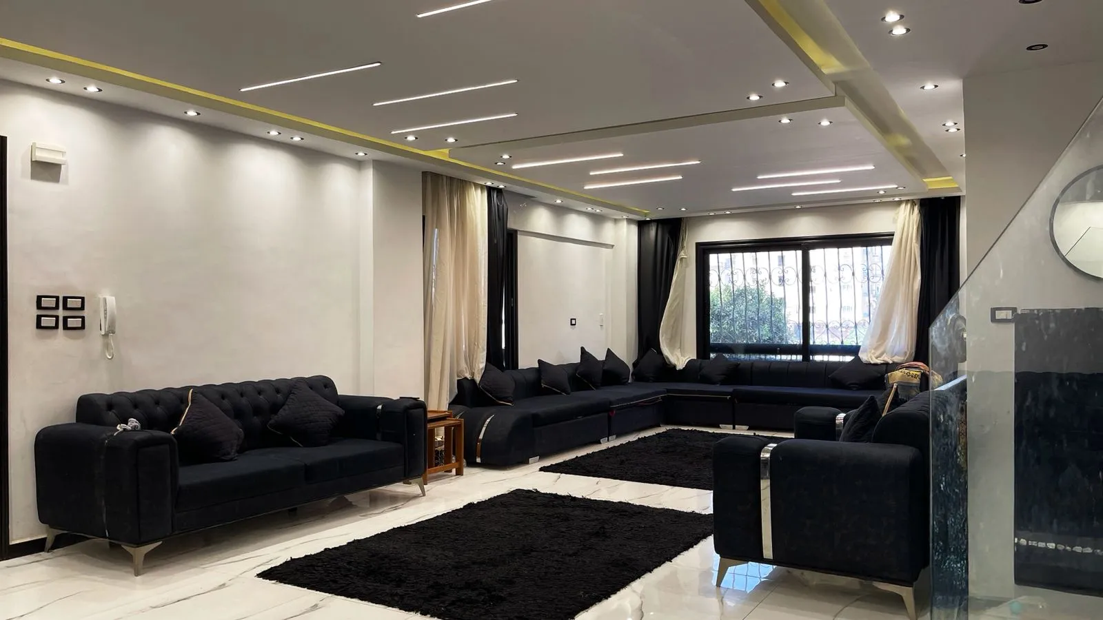 Villa on an area of 218 m2